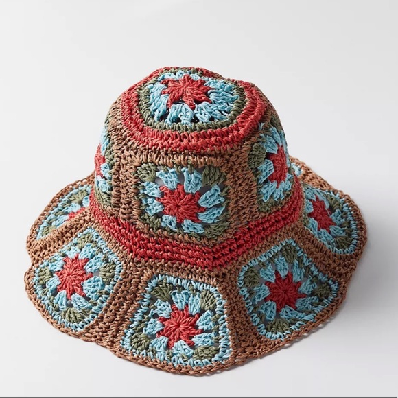 🎉HP🎉Urban Outfitters Kora Crochet Bucket Hat - Picture 2 of 8
